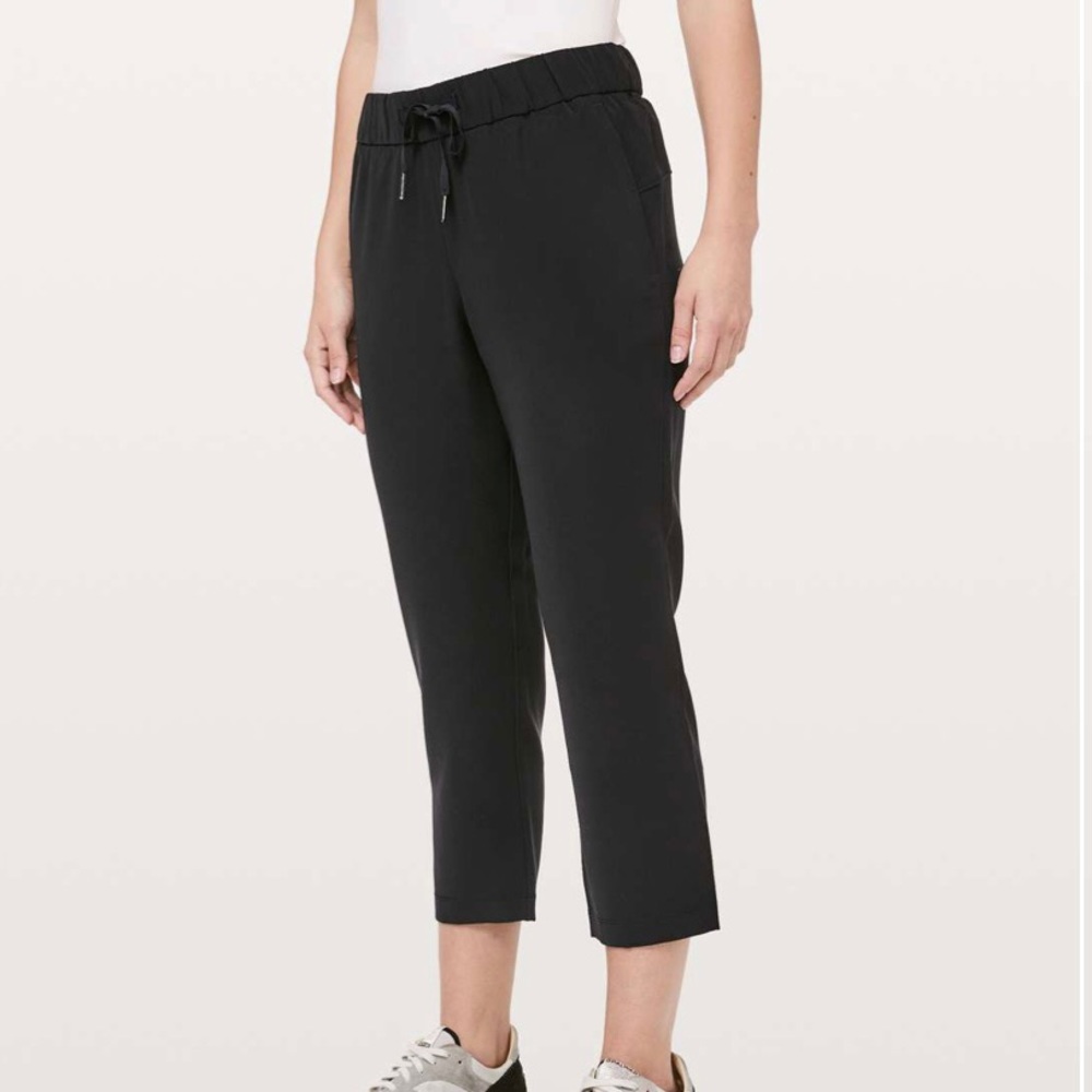 Lululemon On the Fly Crop Pants